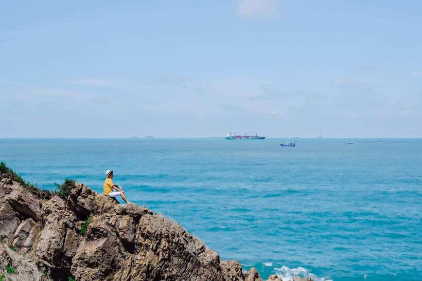 Vung Tau Beach Full Day Trip From Ho Chi Minh City - Lunch in a Local Restaurant: Simple, Included, and Worth Planning For
