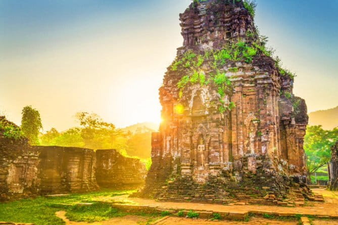 WAR TRAILS TOUR to KY ANH TUNNELS & CHAM RUINED SANCTUARY - Timing and transport from Hoi An: what the schedule actually feels like