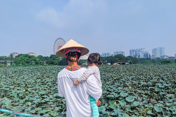 West Lake Journey by E-Bike - A 2.5-hour West Lake loop on e-bikes that do the work